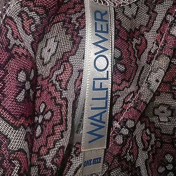 Scarf - Picture 3 of 3