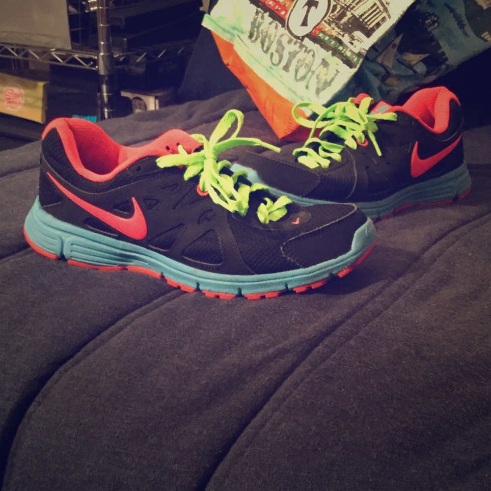Nike Revolution 2