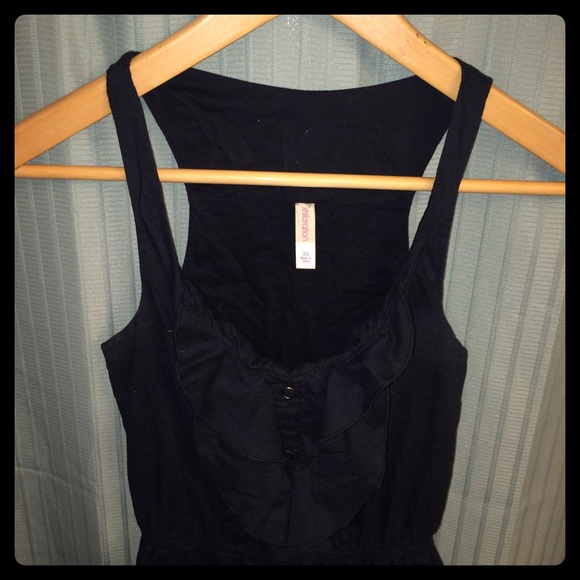 Black Sleeveless Dress - Picture 2 of 3