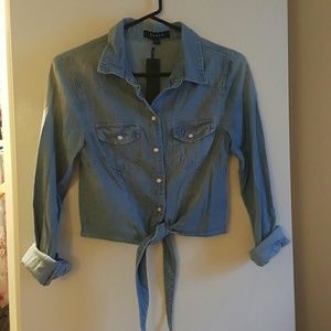 Denim crop top w tie