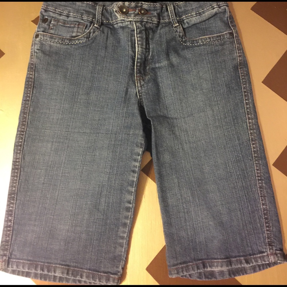 NINE WEST SHORTS