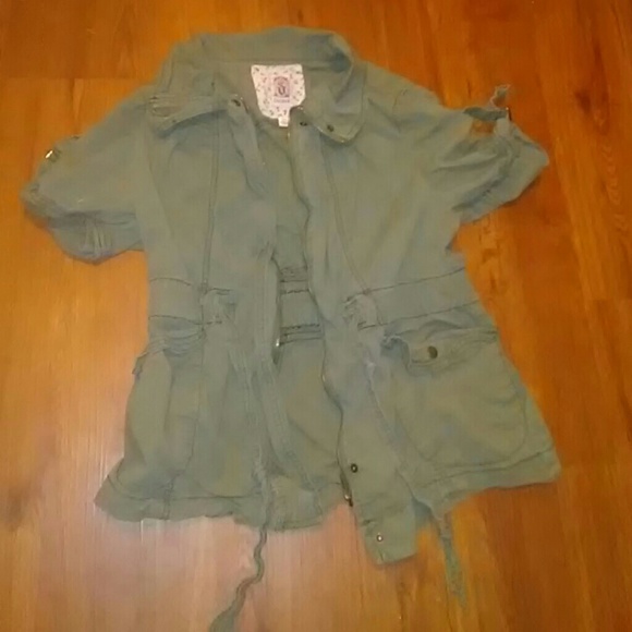 Light wind breaker - Picture 1 of 4