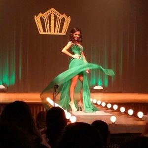 MacDuggal Fashion Hi-lo Gown