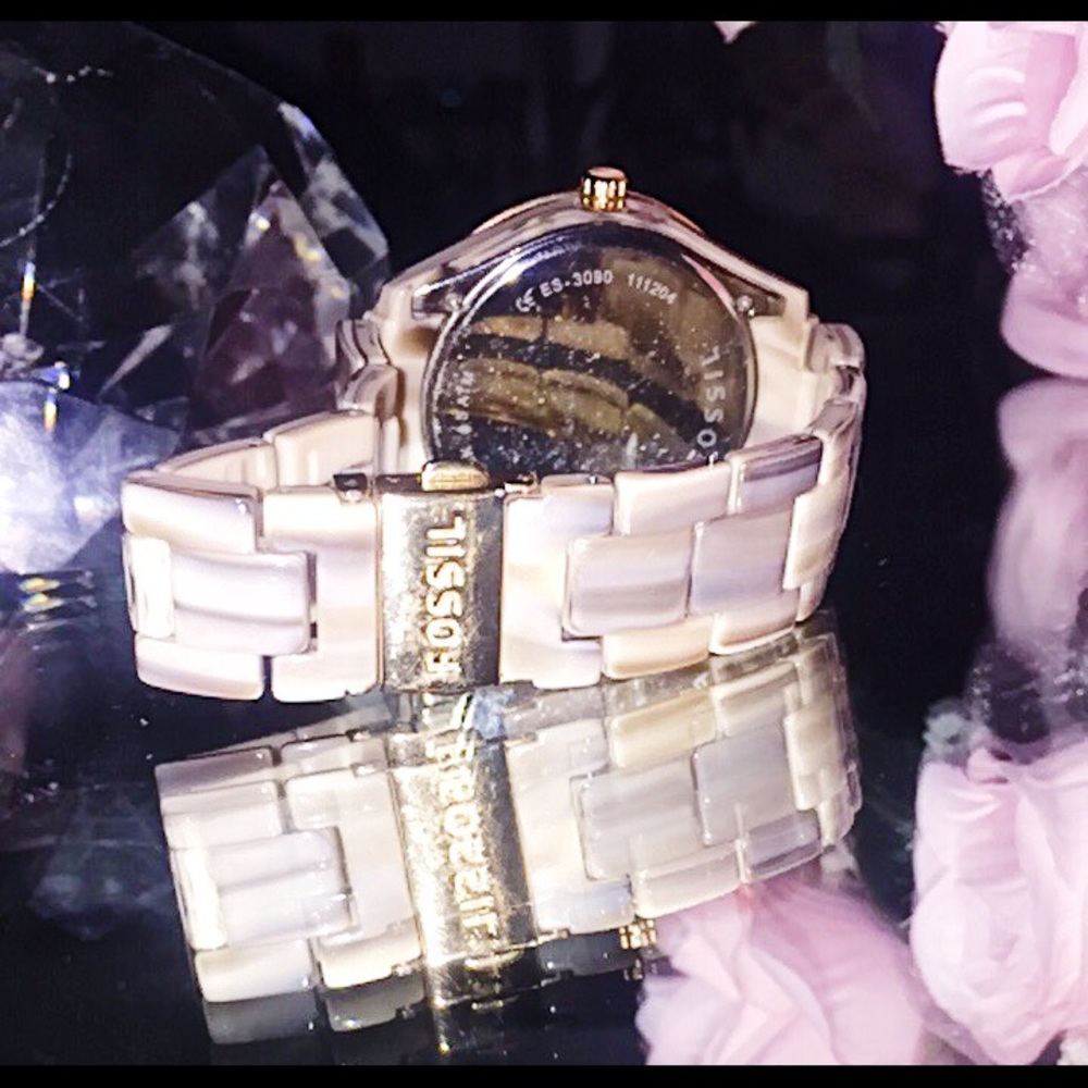FOSSIL WATCH - Picture 2 of 4