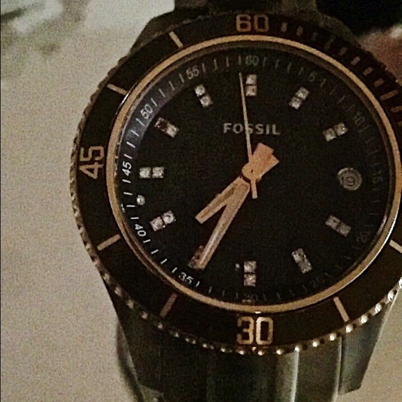 FOSSIL WATCH - Picture 3 of 4