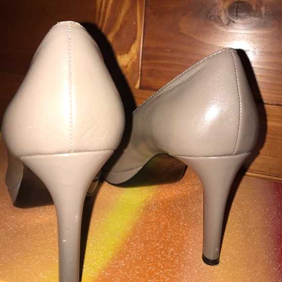 High heels - Picture 4 of 4