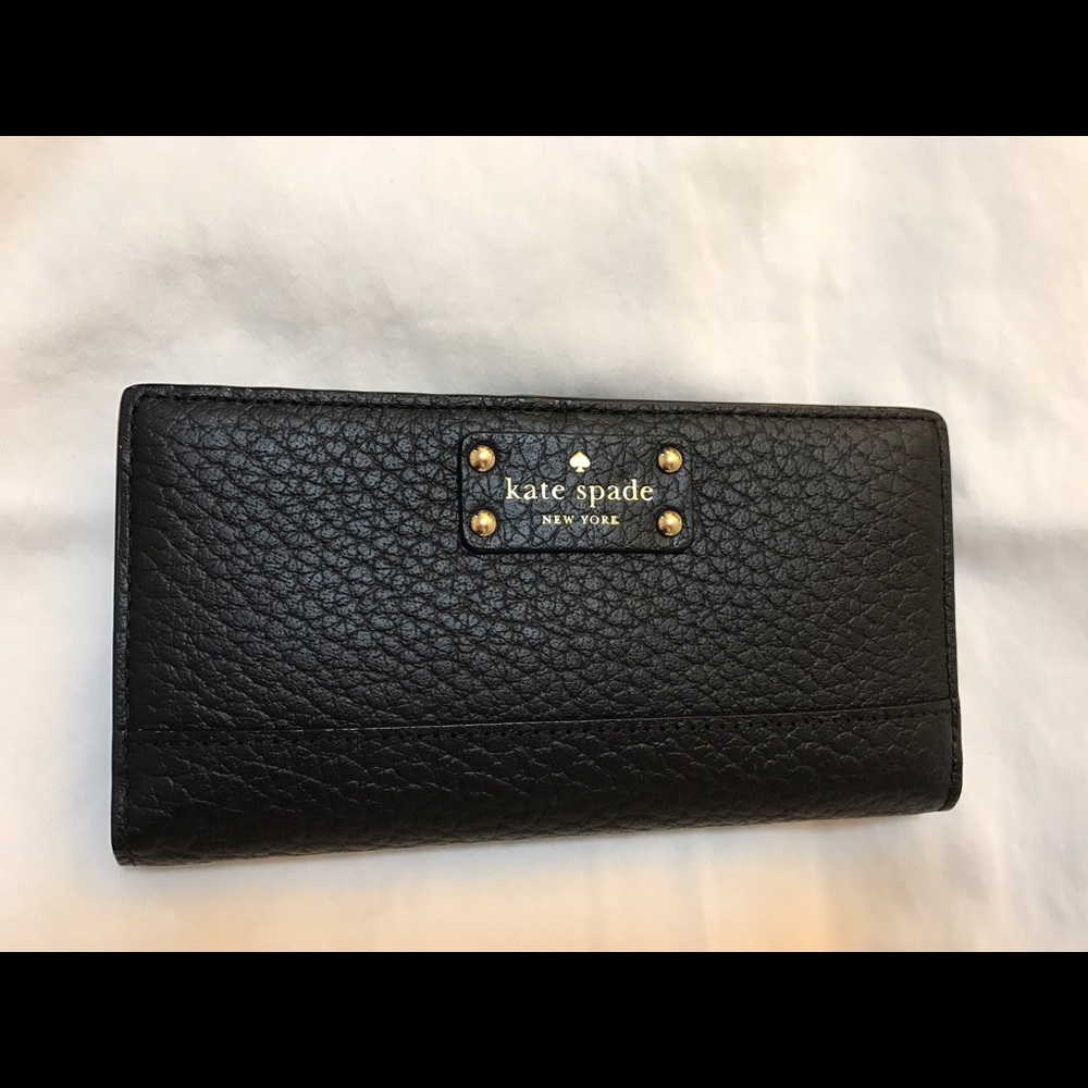 Brand new Kate Spade Bay Street Stacy wallet!!