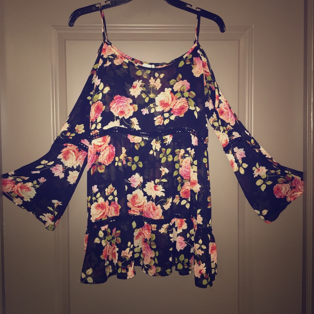 Very cute gypsy shirt