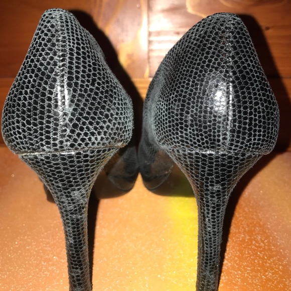 High heels - Picture 3 of 4