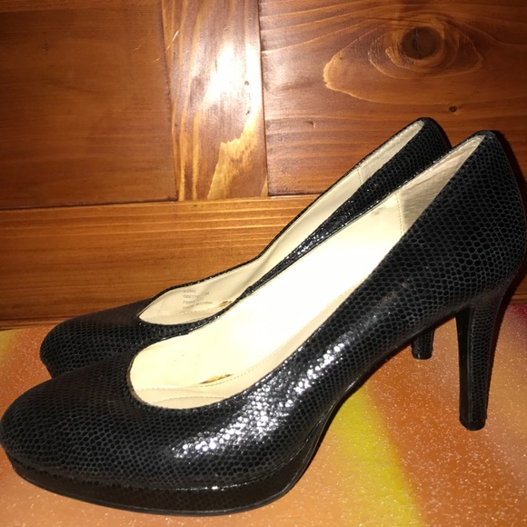 High heels - Picture 4 of 4