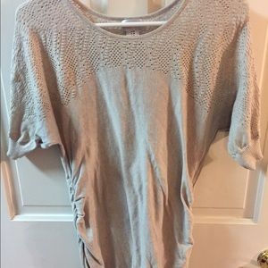 Short sleeved maternity sweater - cream color