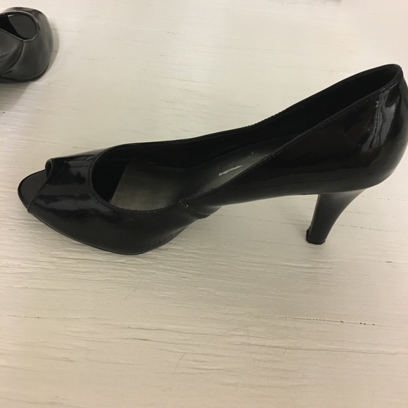 Black Open Toe Heels *DONATING 7/7* - Picture 4 of 5