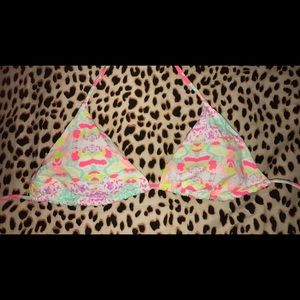 Victoria's Secret Triangle bikini top, medium