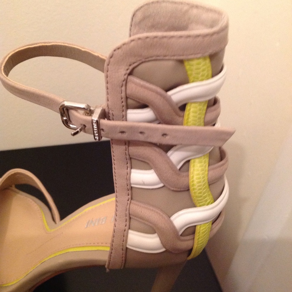 Gianni Bini Yazmin sandal - Picture 3 of 6