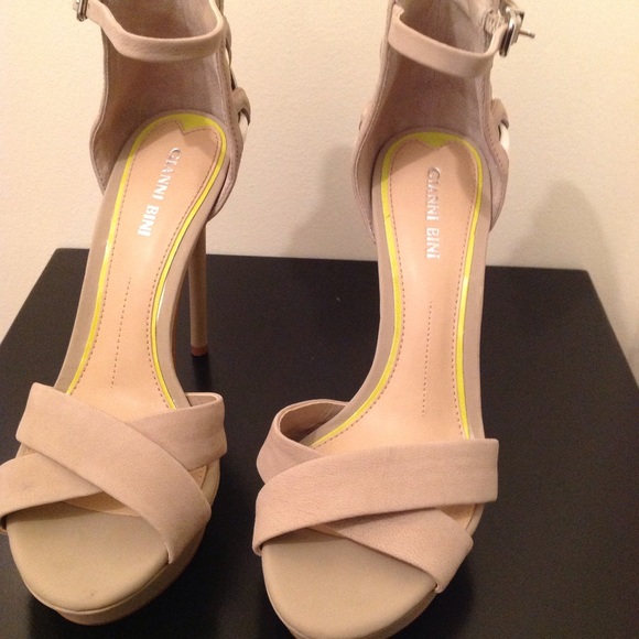 Gianni Bini Yazmin sandal - Picture 6 of 6