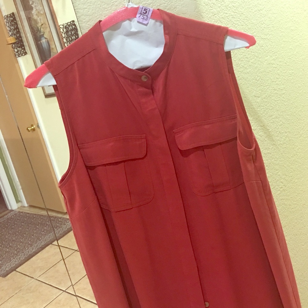 Fully buttoned sleeveless dress by Loft-Ann Taylor