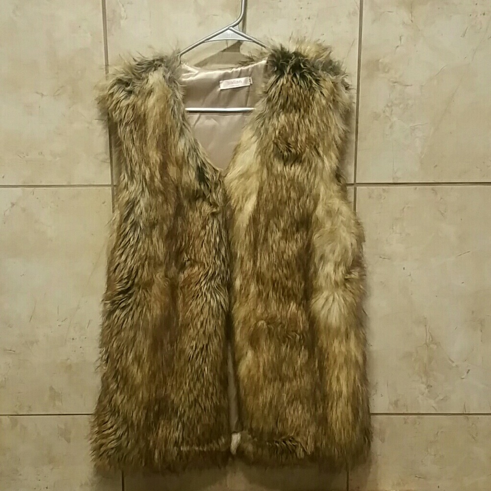 Faux Fur Vest medium