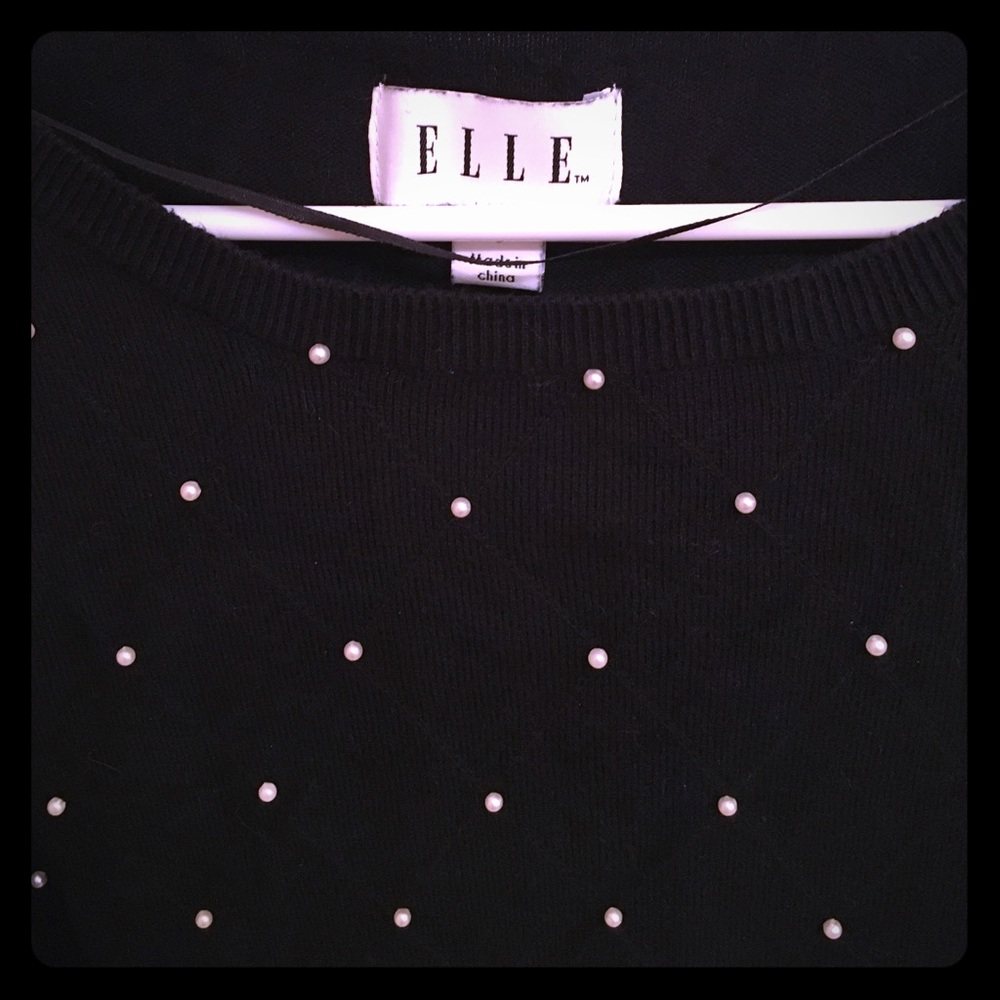 Black ELLE Sweater with pearl detail