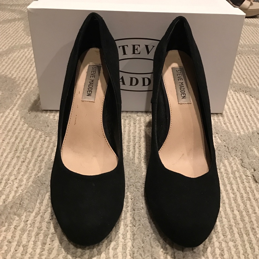 Black suede Steve Madden heels