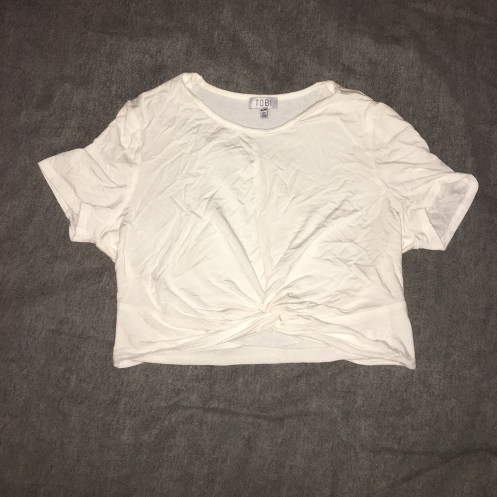 stretchy short sleeved white crop top, knot front