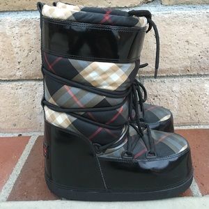 Burberry rain boots