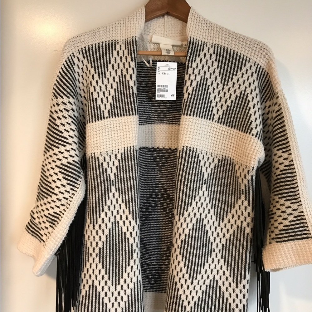 H&M three quarter sleeve sweater
