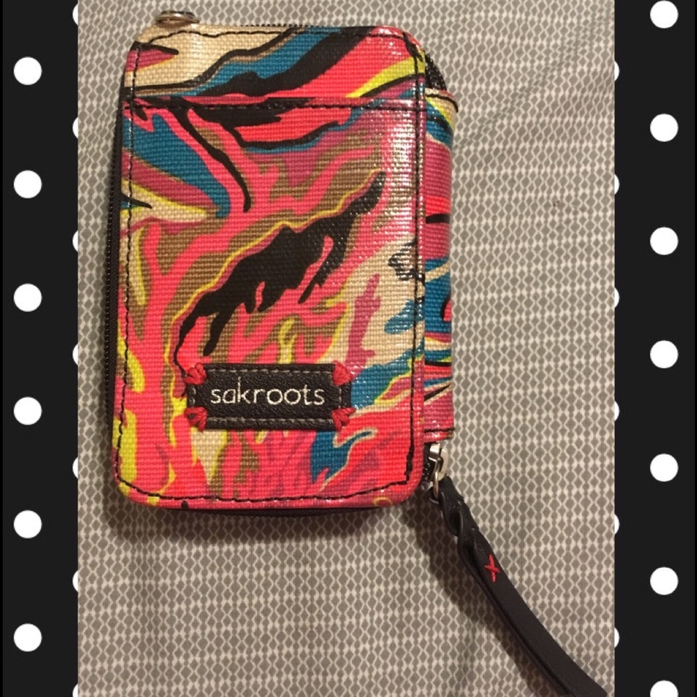 Sakroots wristlet smartphone wallet
