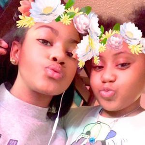 Meet your Posher, Queenee