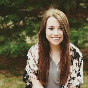 Meet your Posher, Kayla