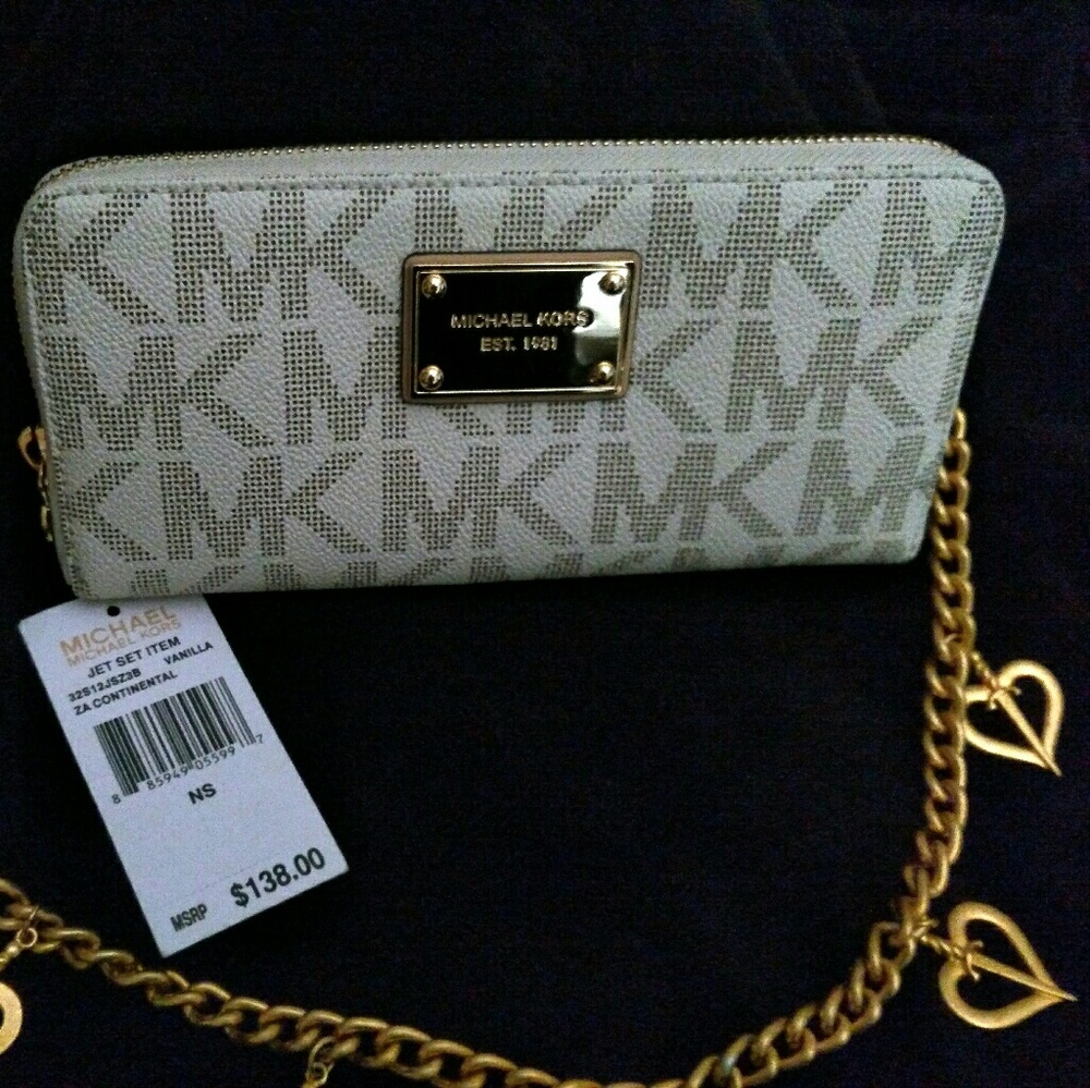 Michael Kors Continental Vanilla Wallet