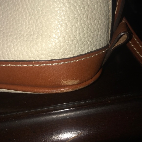 Cream mini Dooney & Burke purse! - Picture 4 of 7