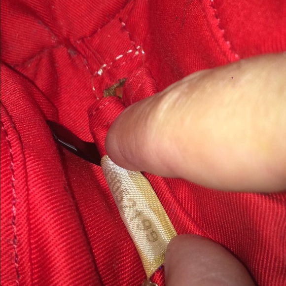 Cream mini Dooney & Burke purse! - Picture 7 of 7