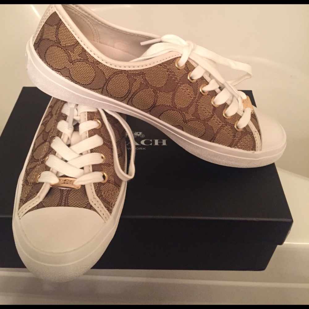 SOLD - Picture 3 of 4