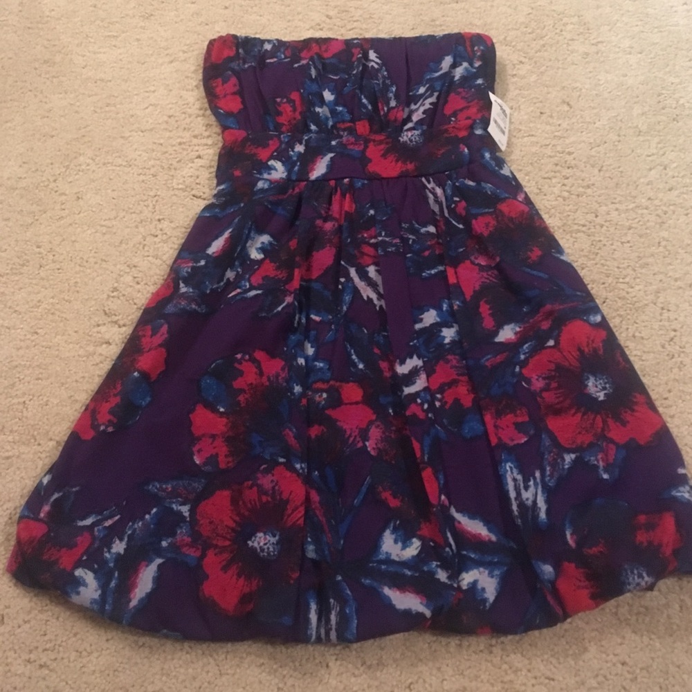 Floral strapless summer dress