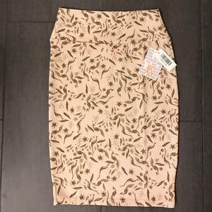 Lularoe Cassie!