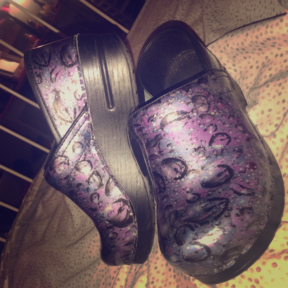 nurse clogs 😀