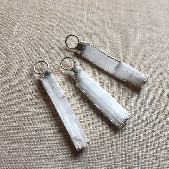 Genuine White Selenite & Silver Bar Pendant - Picture 2 of 2