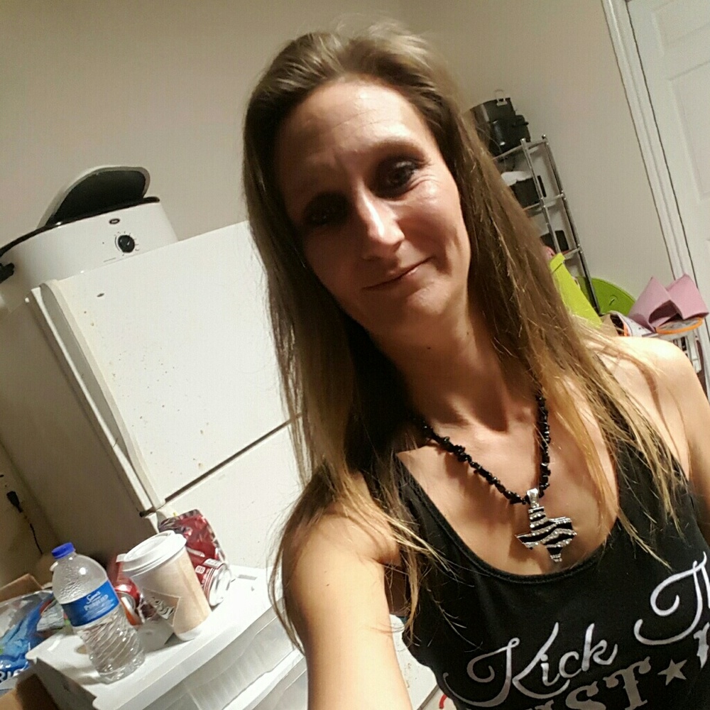 Meet your Posher, Christina