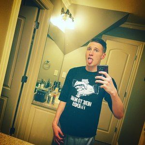 Meet your Posher, Nicholas