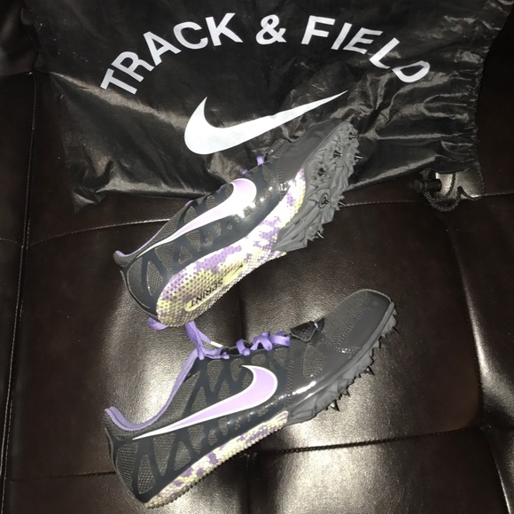 BRAND NEW Track & field shoes - Picture 4 of 4