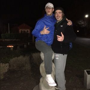 Meet your Posher, Henry