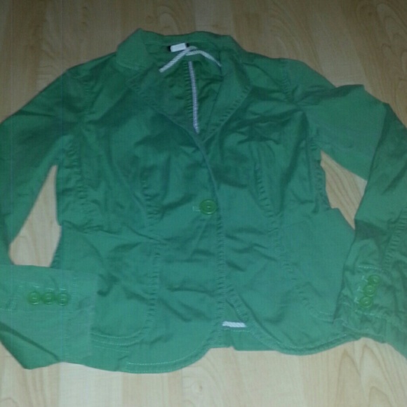 Green for Spring! - Picture 2 of 3