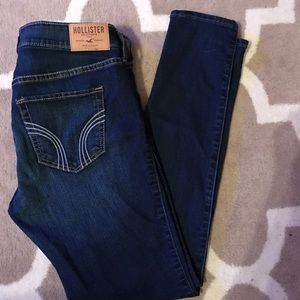 Hollister dark wash skinny jeans