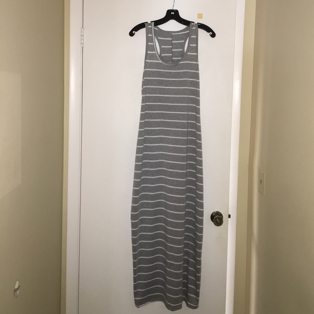 Perfect summer maxi dress - Picture 2 of 2