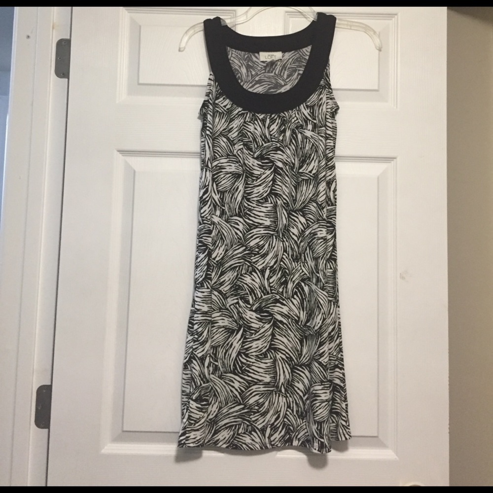 Ann Taylor Loft Cute spring/summer dress