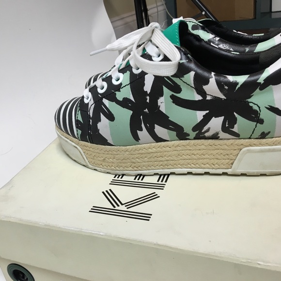 25043245_55321354_600.jpg Kenzo Sneakers
