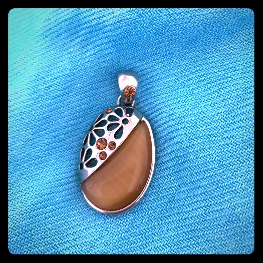 Lia Sophia pendant- silver with beige stones