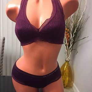 VICTORIA'S SECRET Unlined Bralette & hiphugger "S"
