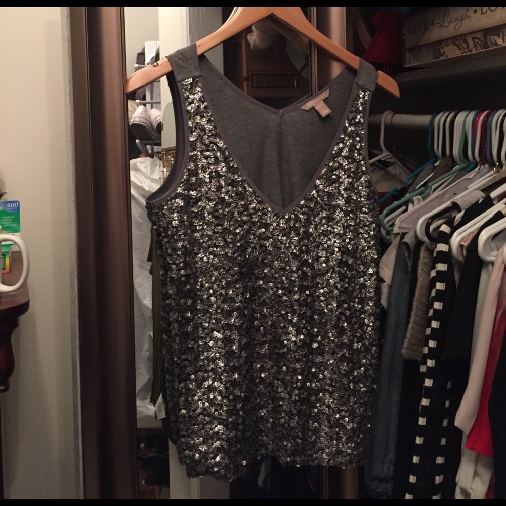Banana republic sequent gray shirt
