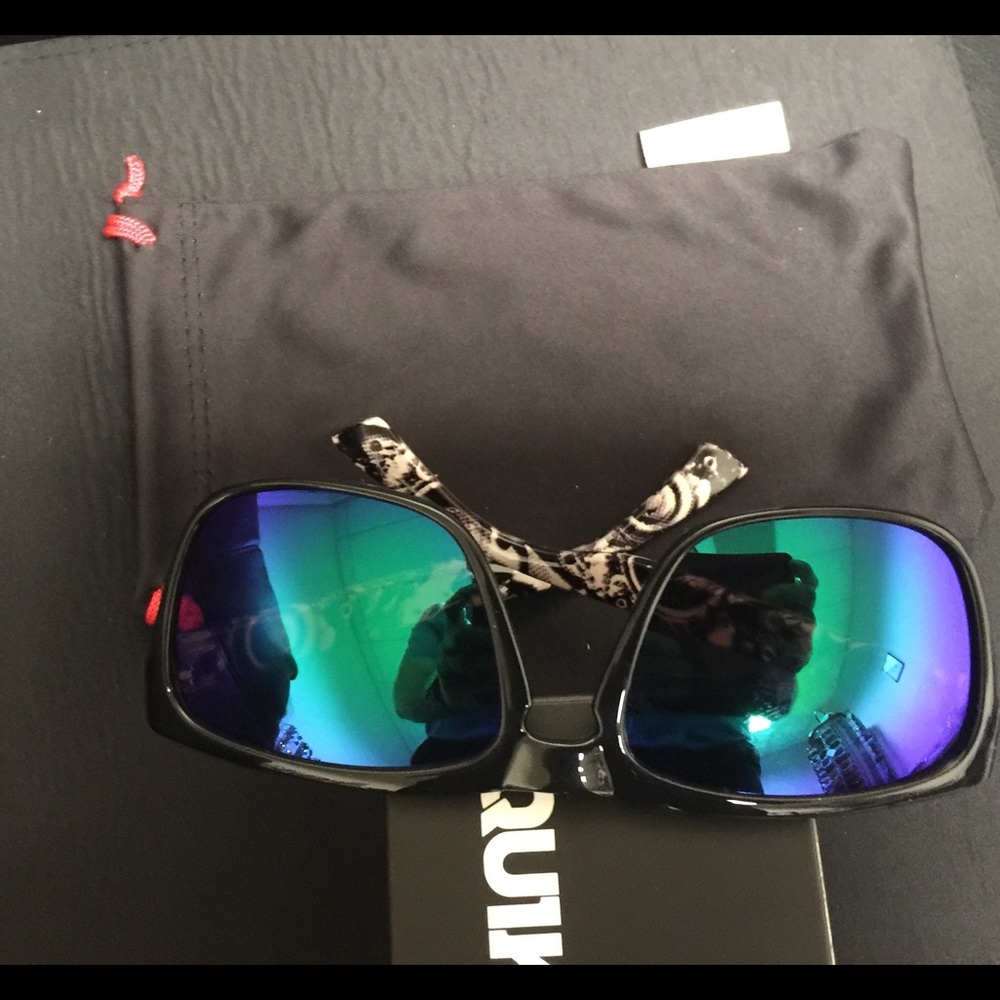 New Watch and Sungiass bundle